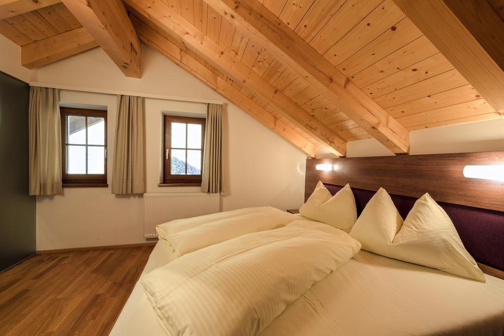 Aigenberg Appartements Flachau Habitación foto