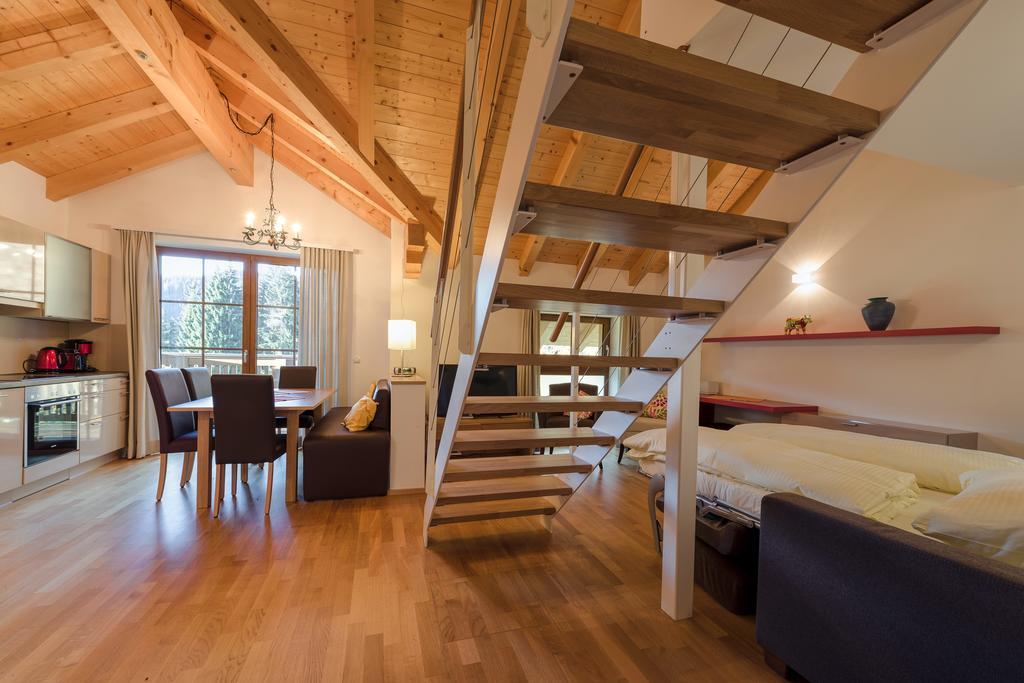 Aigenberg Appartements Flachau Habitación foto